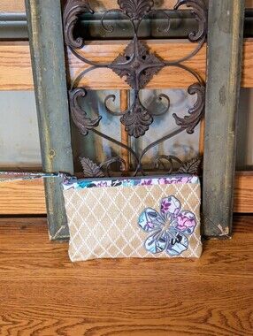 Vera Bradley Beach Wristlet Bag